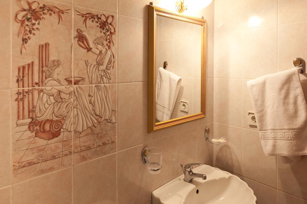 Doppelzimmer mit Balkon und Meerblick