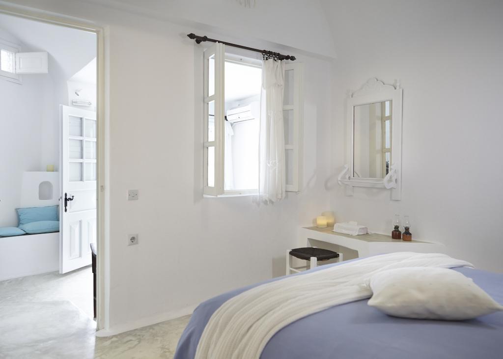 Standard Apartment with Caldera View,79795989:JPEG