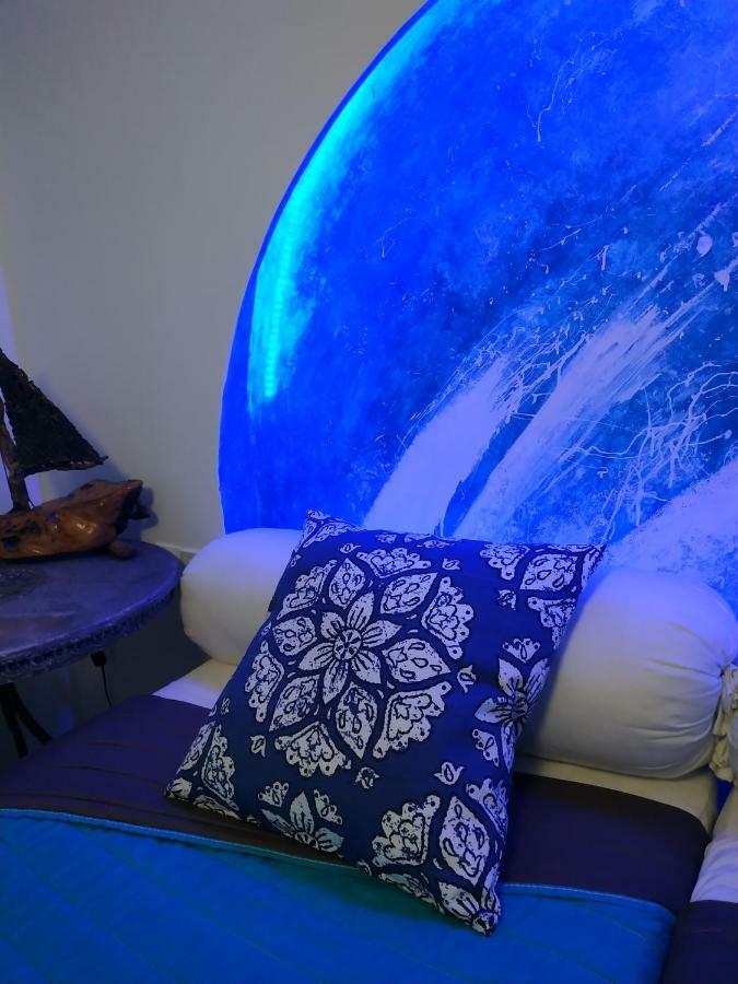 Studio with Sea View,1118411490:JPEG