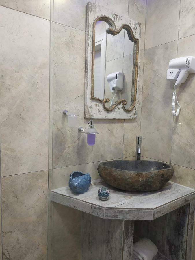 Deluxe Double or Twin Room with Sea View,1121686434:JPEG
