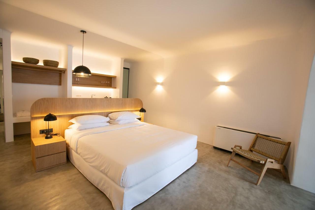 Honeymoon Villa with Private Pool & Caldera View, Evangelia,799618314:JPEG