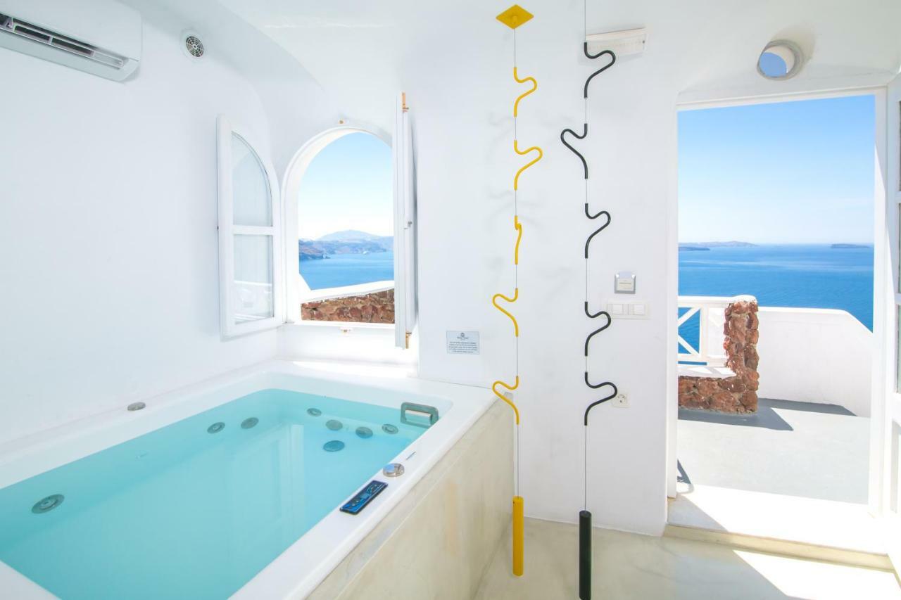Villa Nido con jacuzzi interior y vistas a la caldera