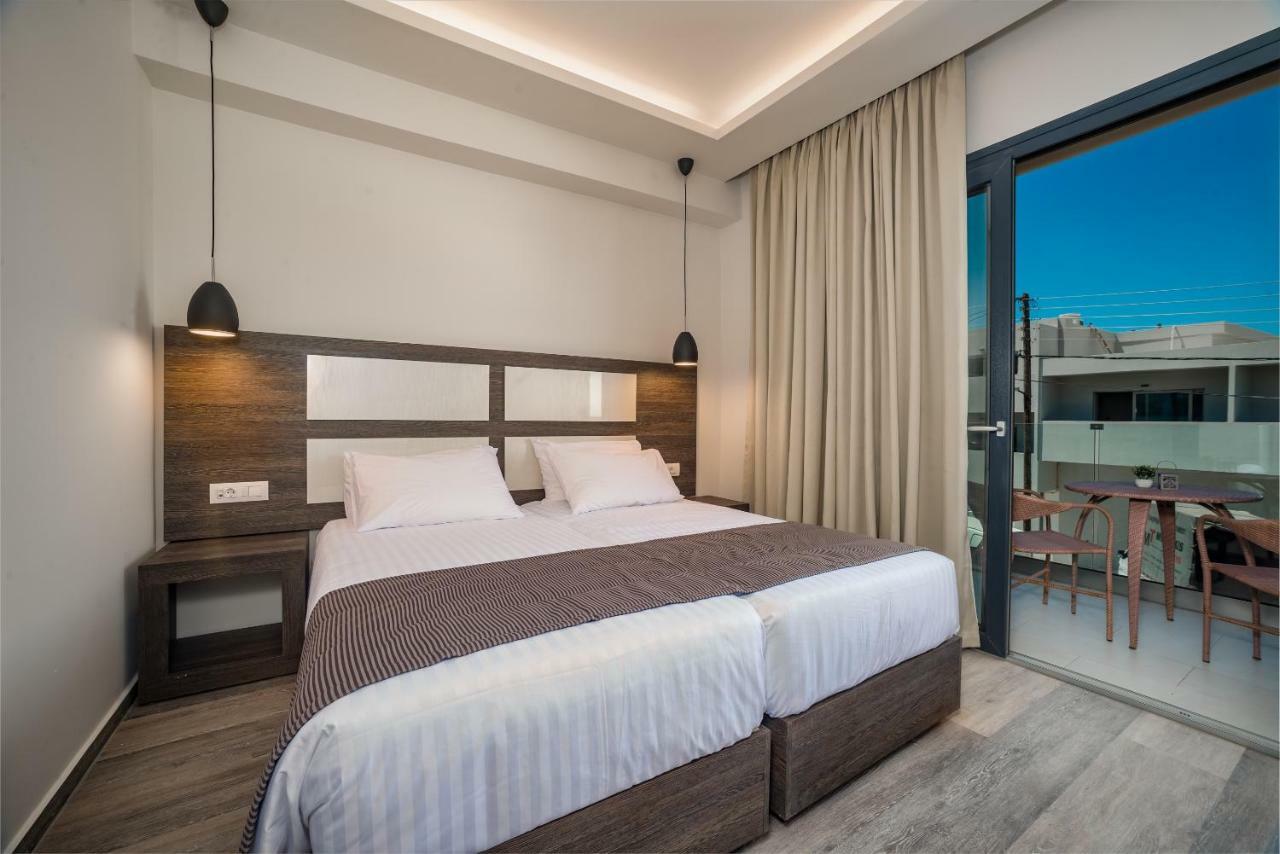 Deluxe Double or Twin Room City View