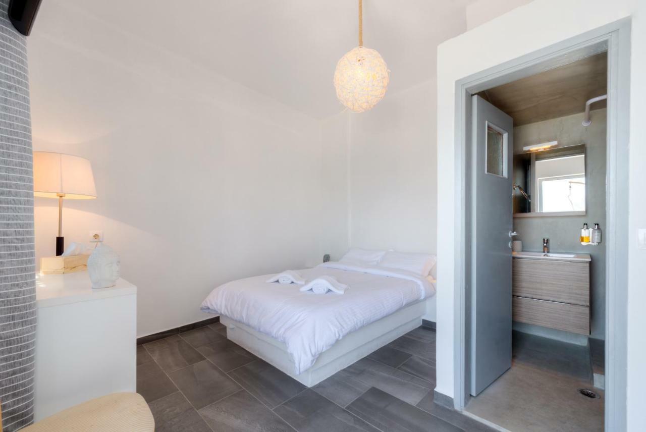 Deluxe Double Room with Balcony and Sea View,805372617:JPEG