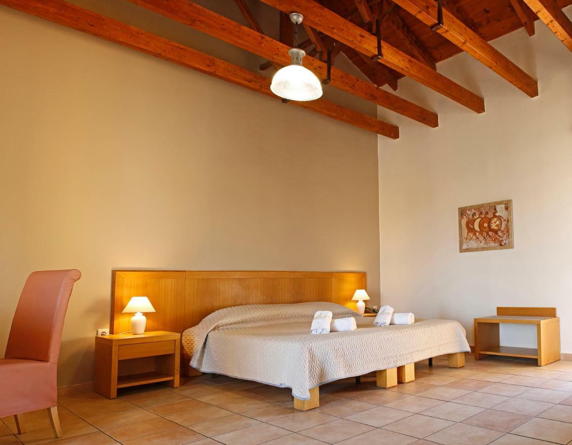 Double/Twin Room with Garden View2