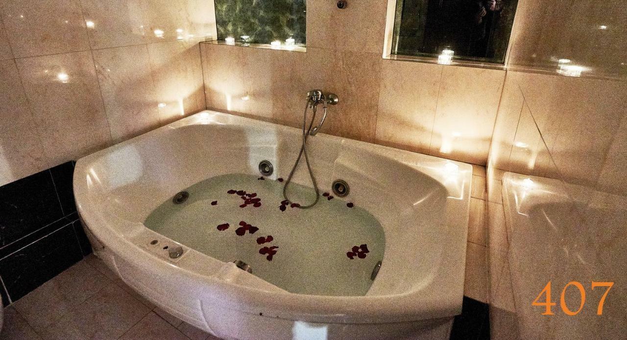 Suite Hot Tub