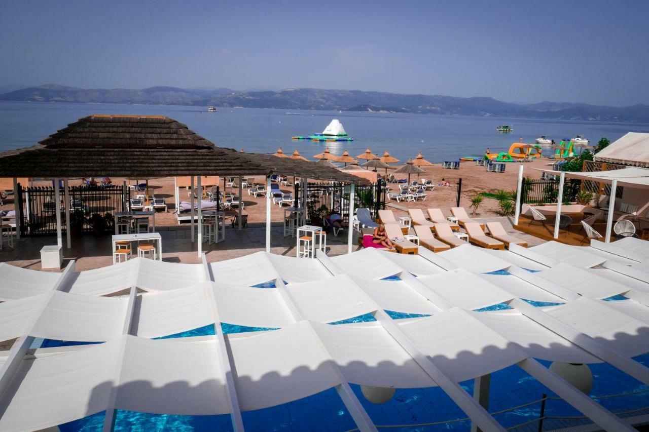 Standard Twin Room with Sea View