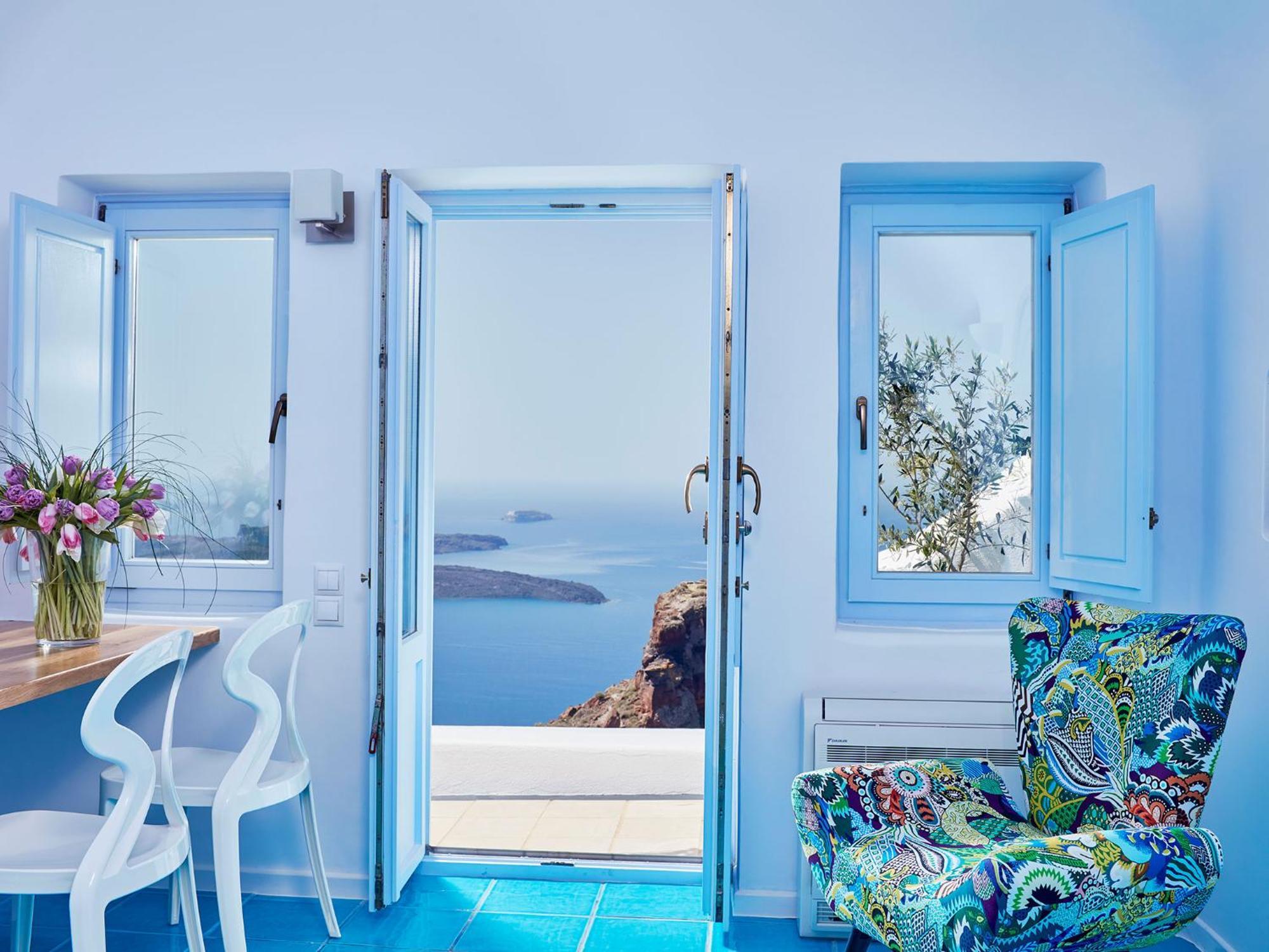 Premier Junior Suite with Caldera View