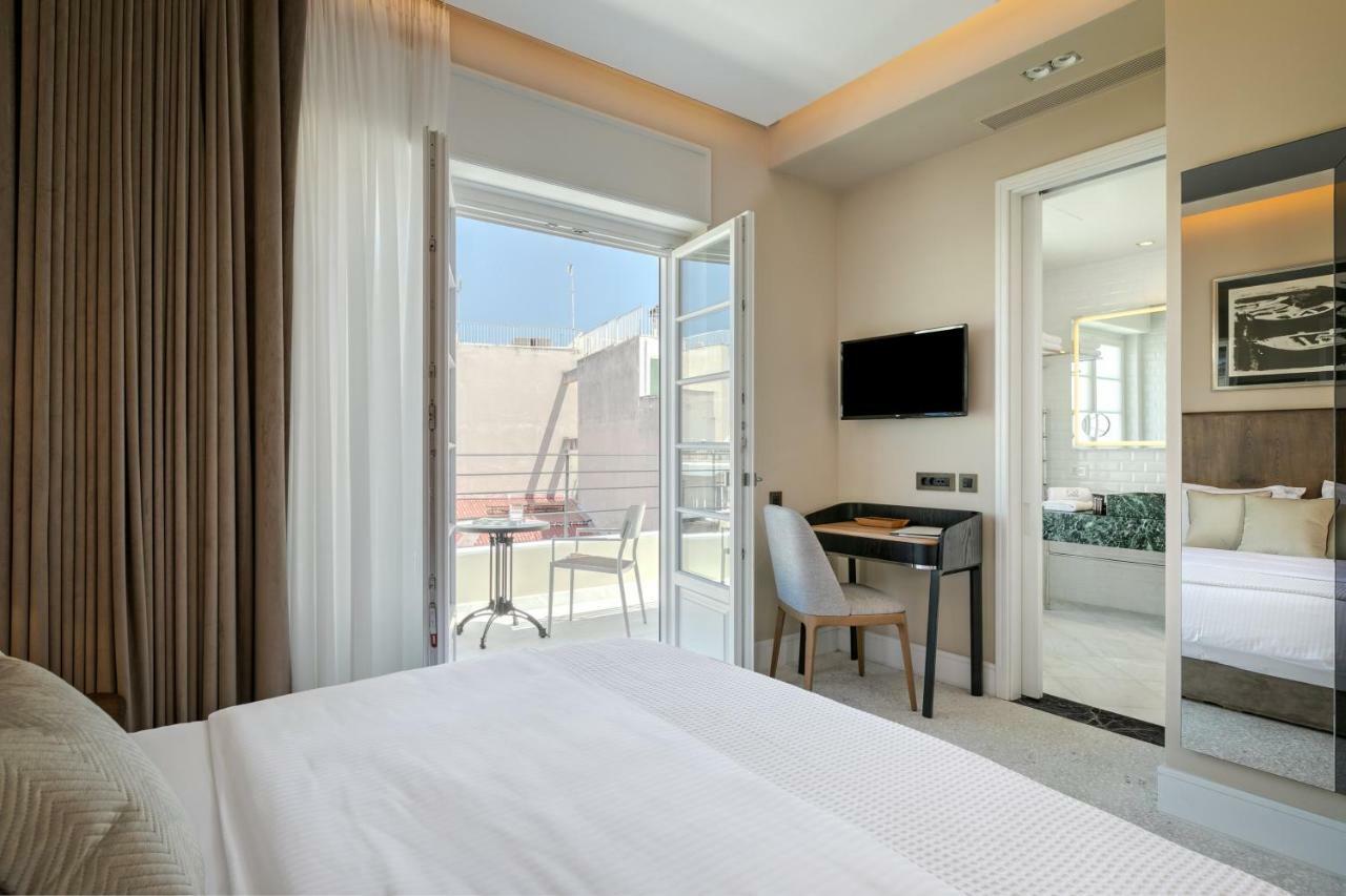Deluxe Suite Balcony