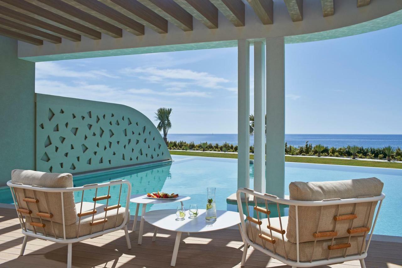 Superior Suite mit Meerblick und privatem Pool - kostenfreier Transfer