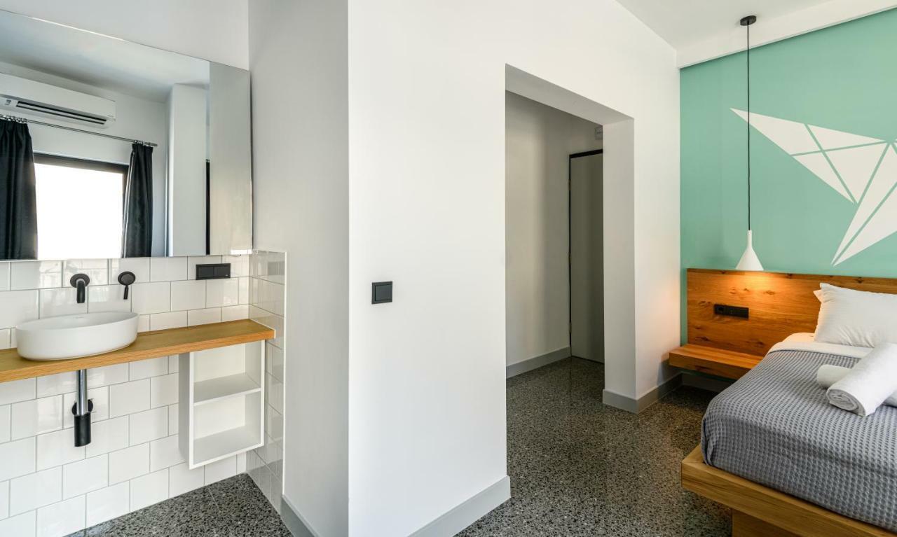 Luxury Double Room with Balcony,846891551:JPEG