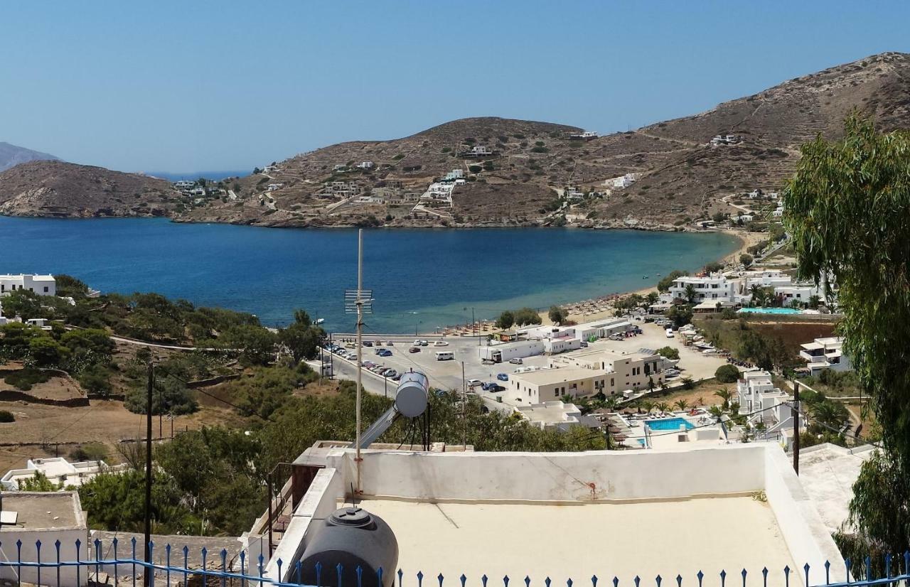 Family Room,892749688:JPEG