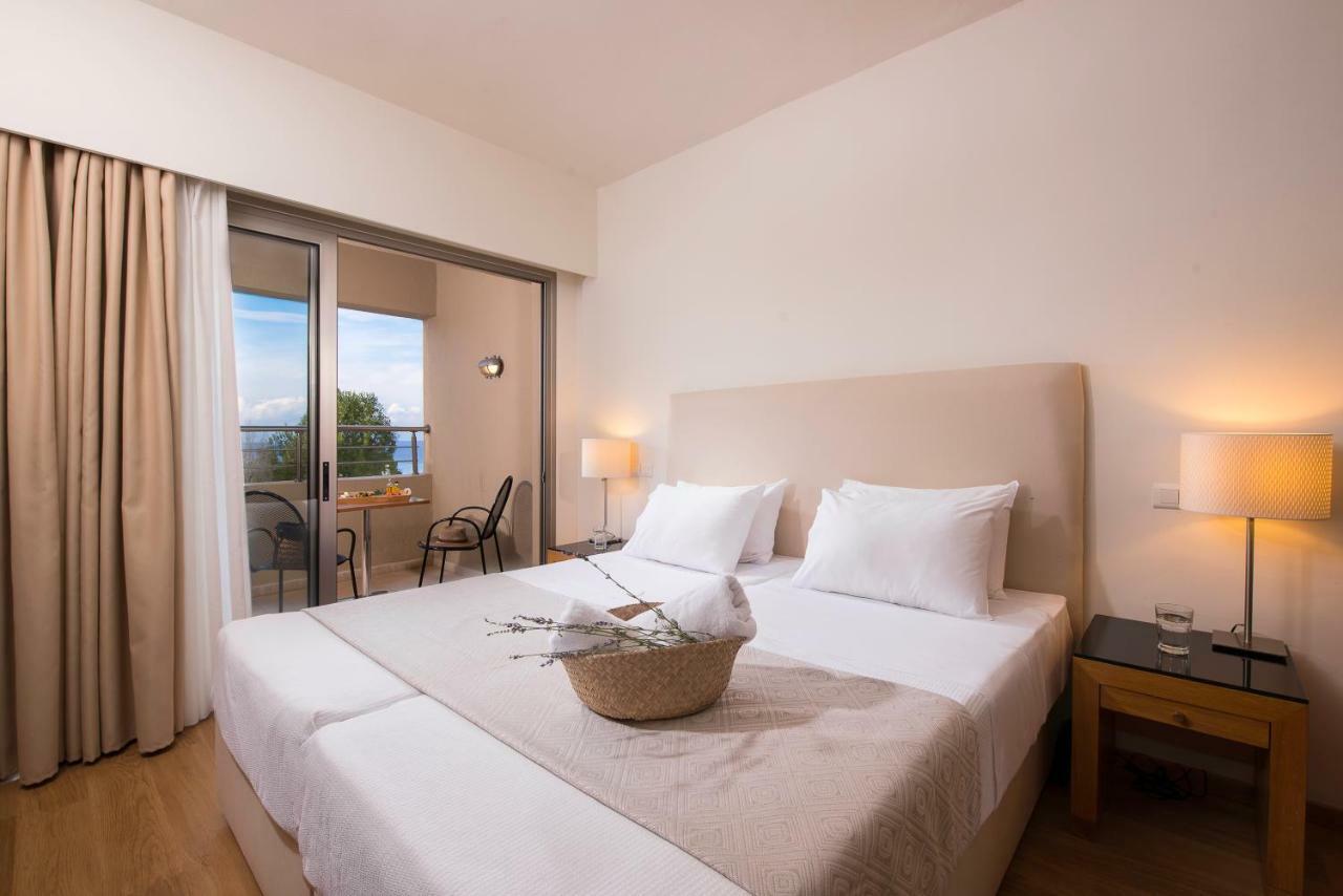 Deluxe Zimmer mit seitlichem Meerblick