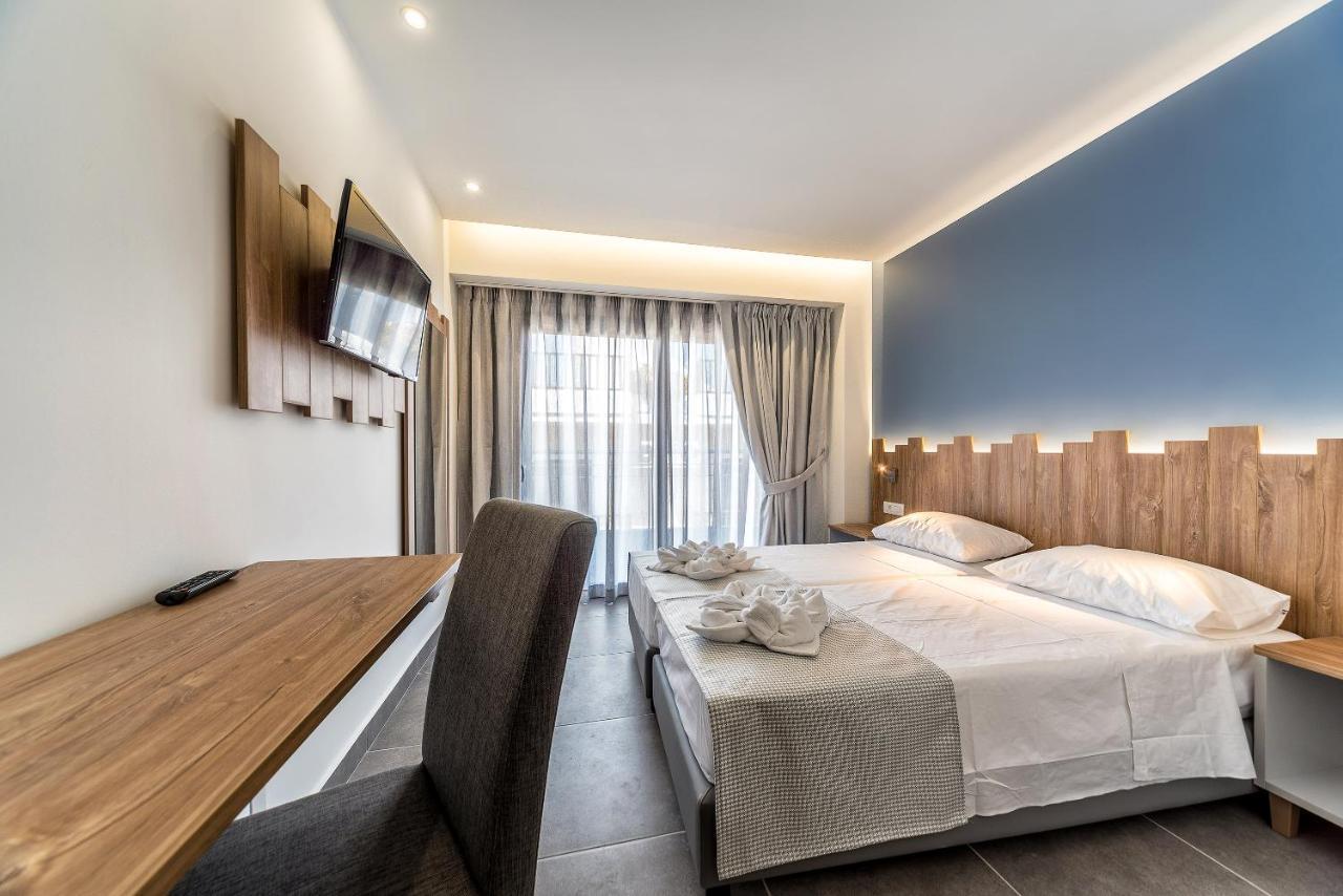 Superior room street view,918062188:JPEG