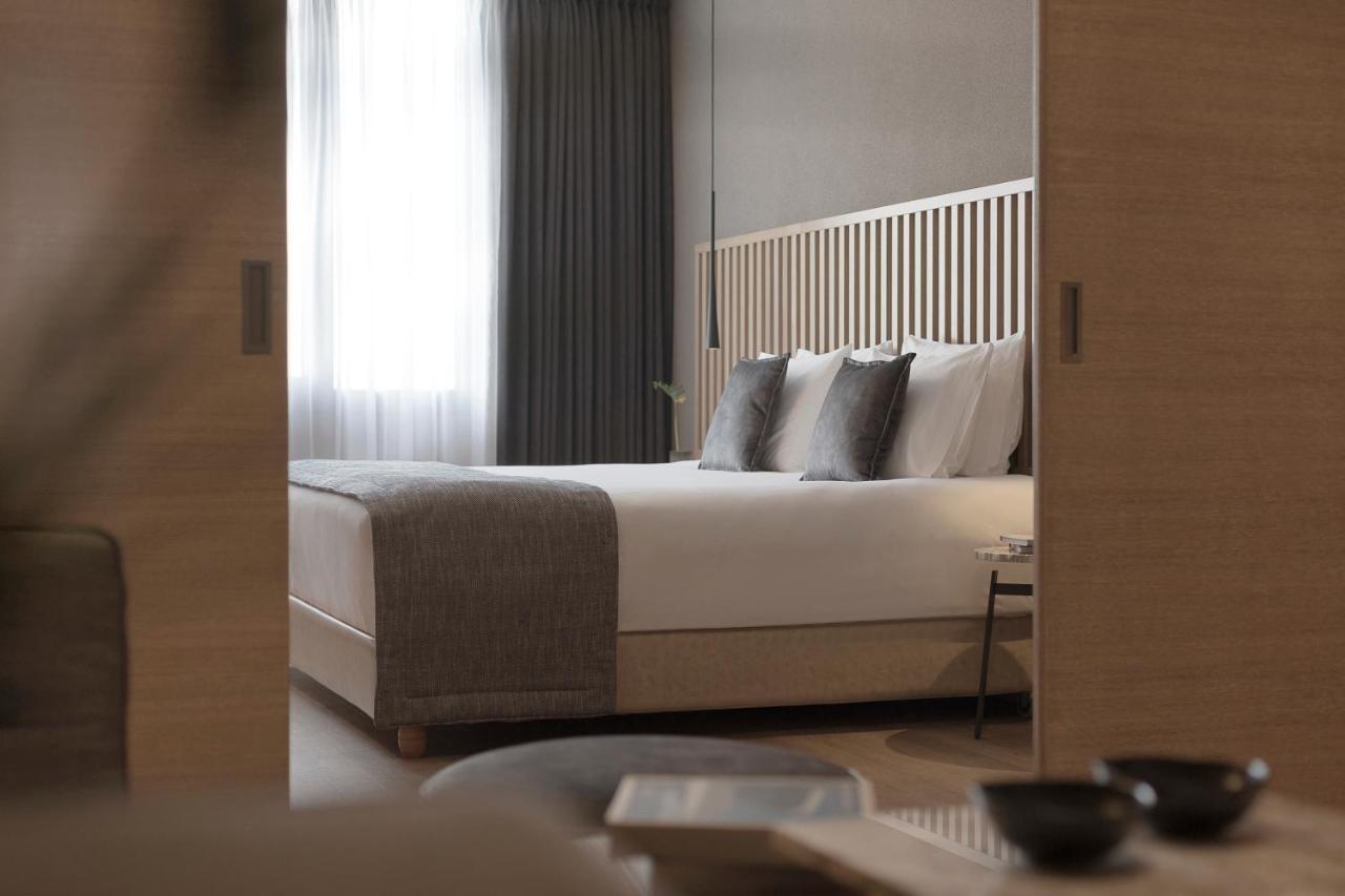 Executive Suite,1154163543:JPEG