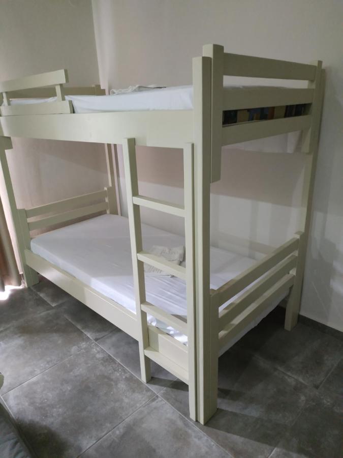Cameră cvadruplă (2 adulți și 2 copii)