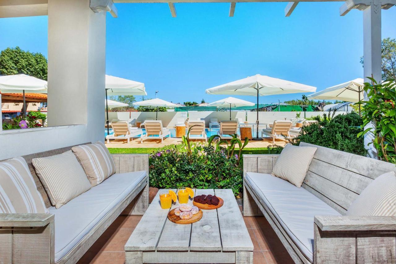 Triple Room with Pool View