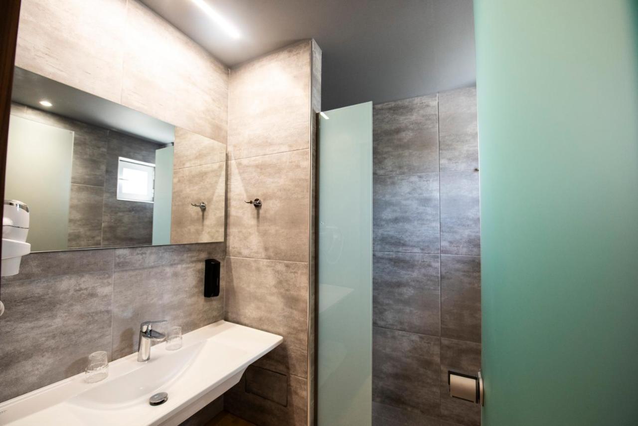 Deluxe Triple Room,958393810:JPEG