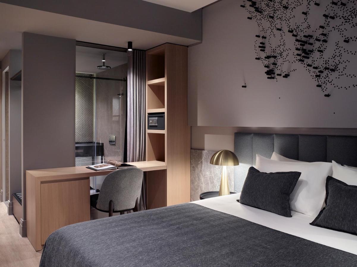 Superior Room,963243649:JPEG