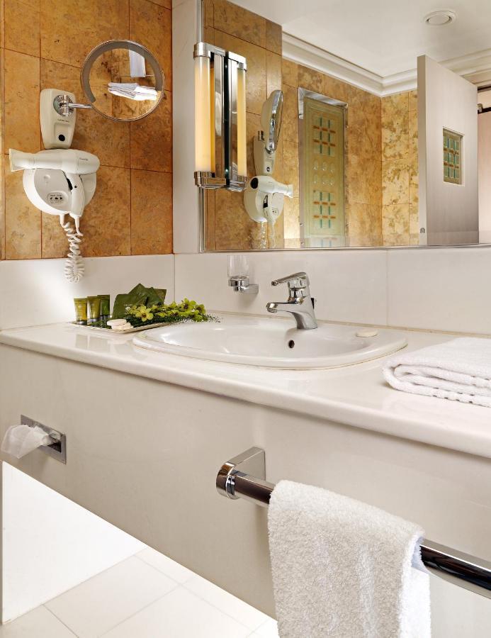 Double Room,973937644:JPEG