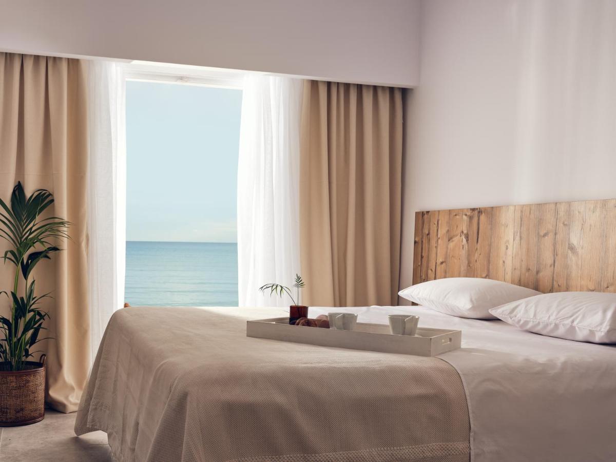 Deluxe Triple Room Sea View
