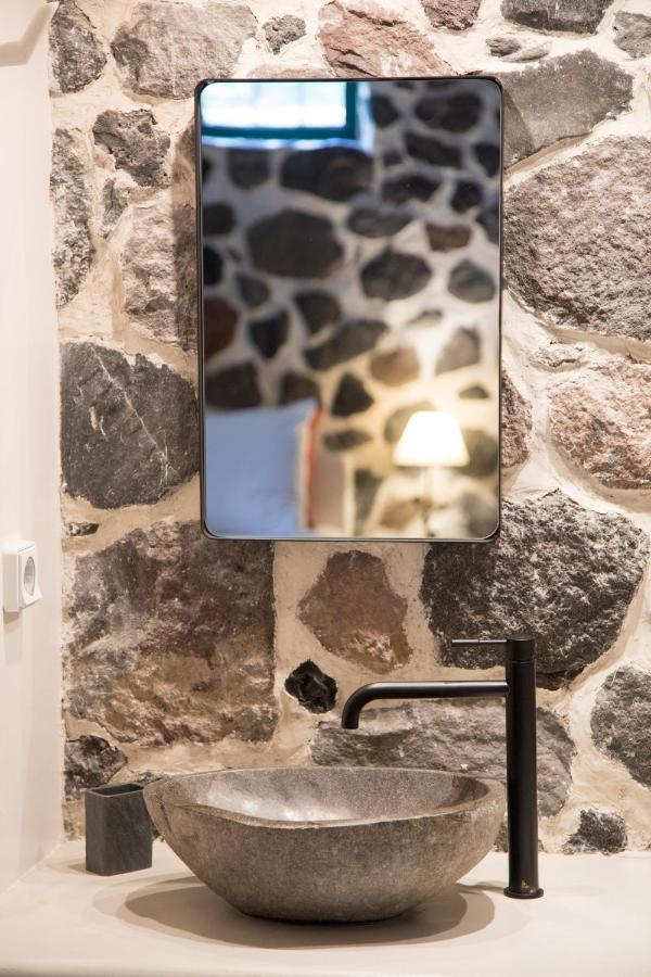 Budget Semi-Basement Double Room,989869165:JPEG