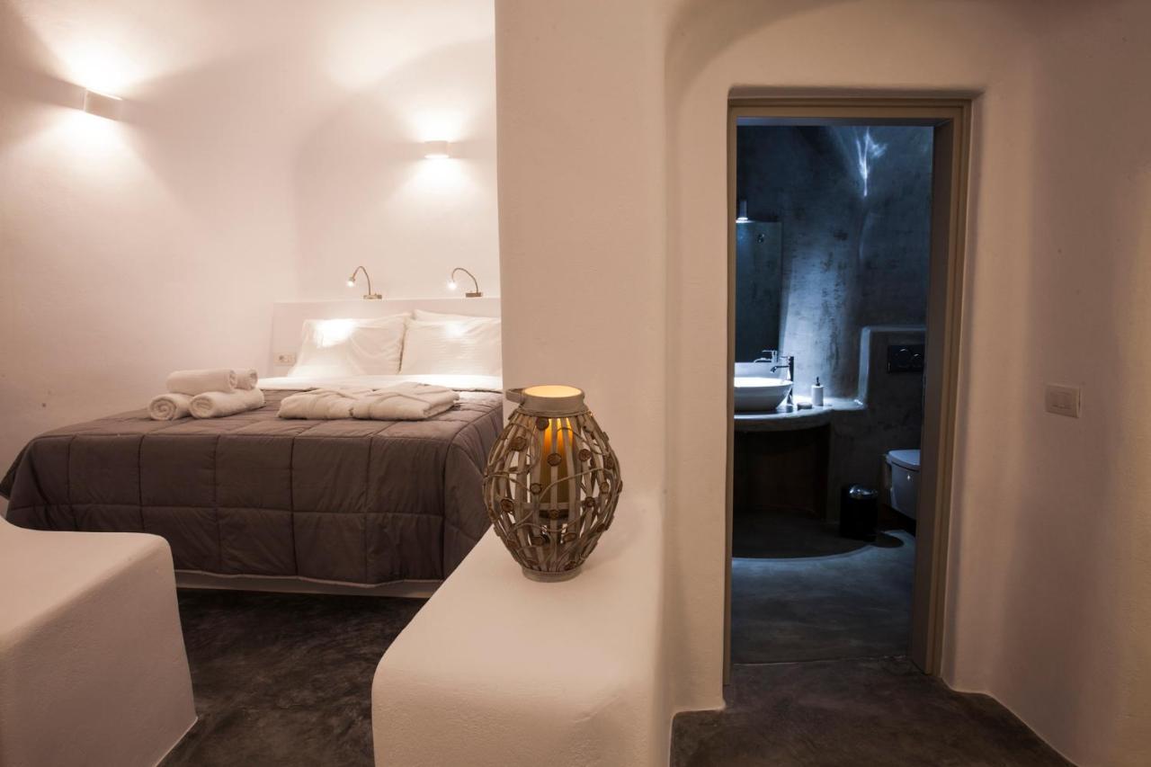 Suite with Private Pool,994484440:JPEG