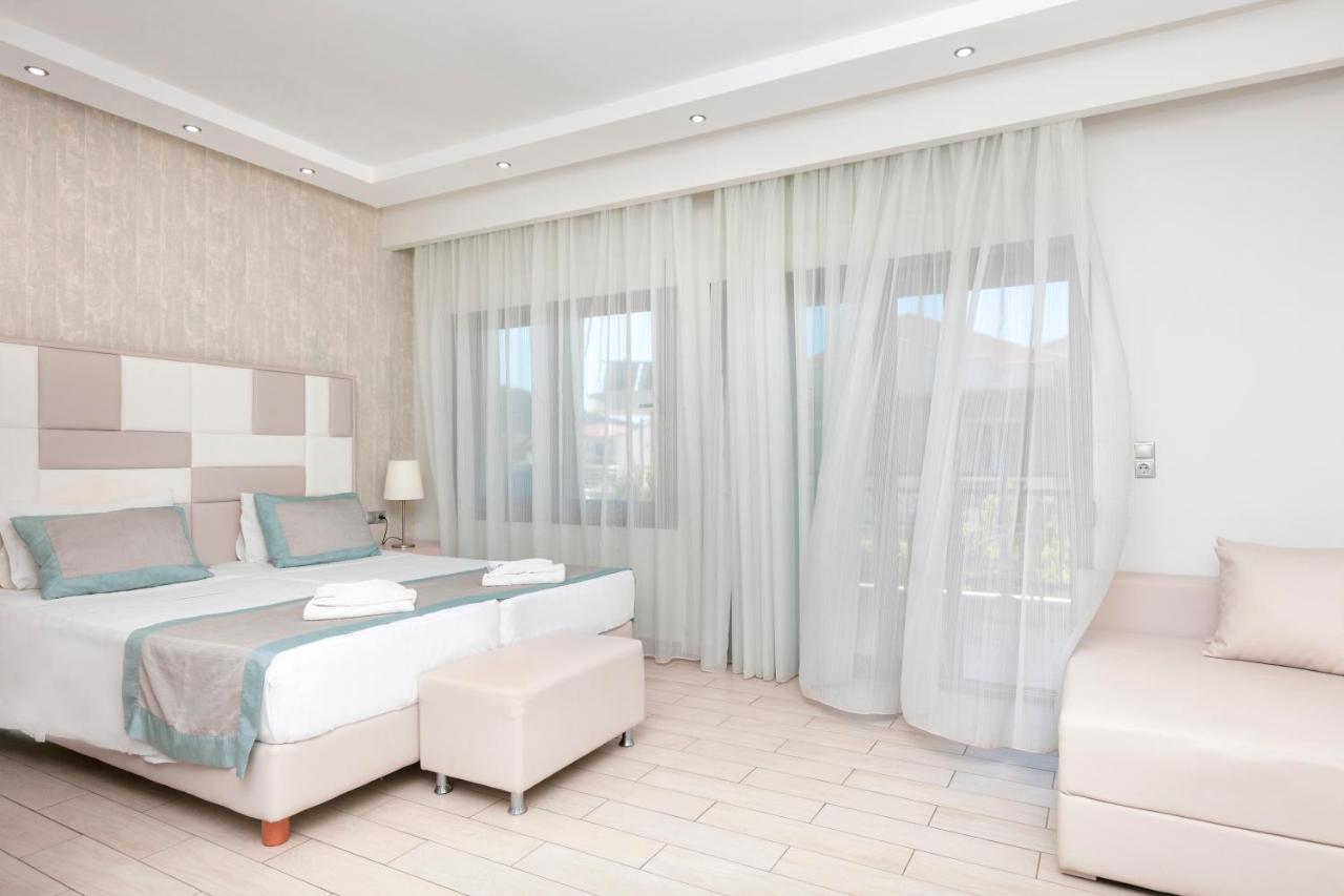 Doppelzimmer mit Balkon (2 Erwachsene + 1 Kind)