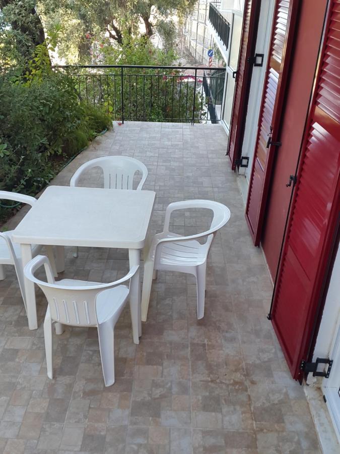Triple Room Terrace