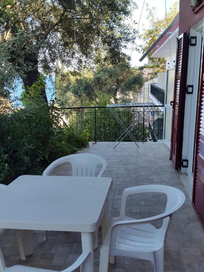 Triple Room Terrace