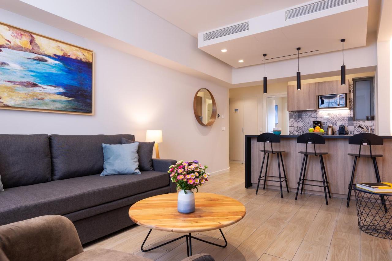 Deluxe Apartment