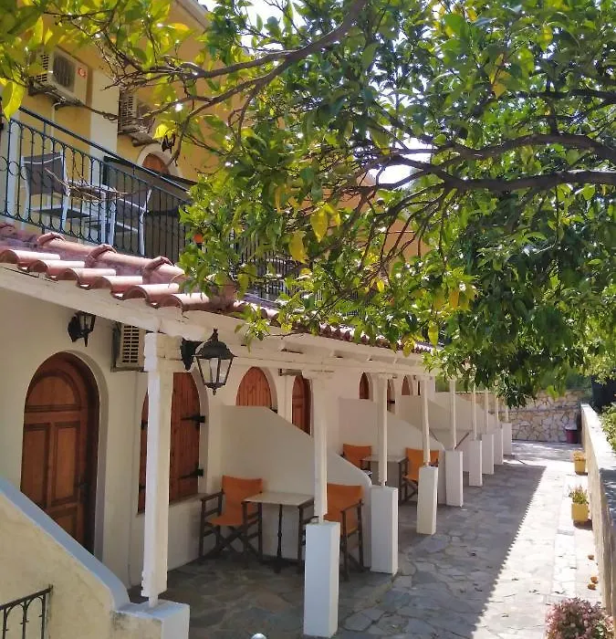 Ηotel Della-1