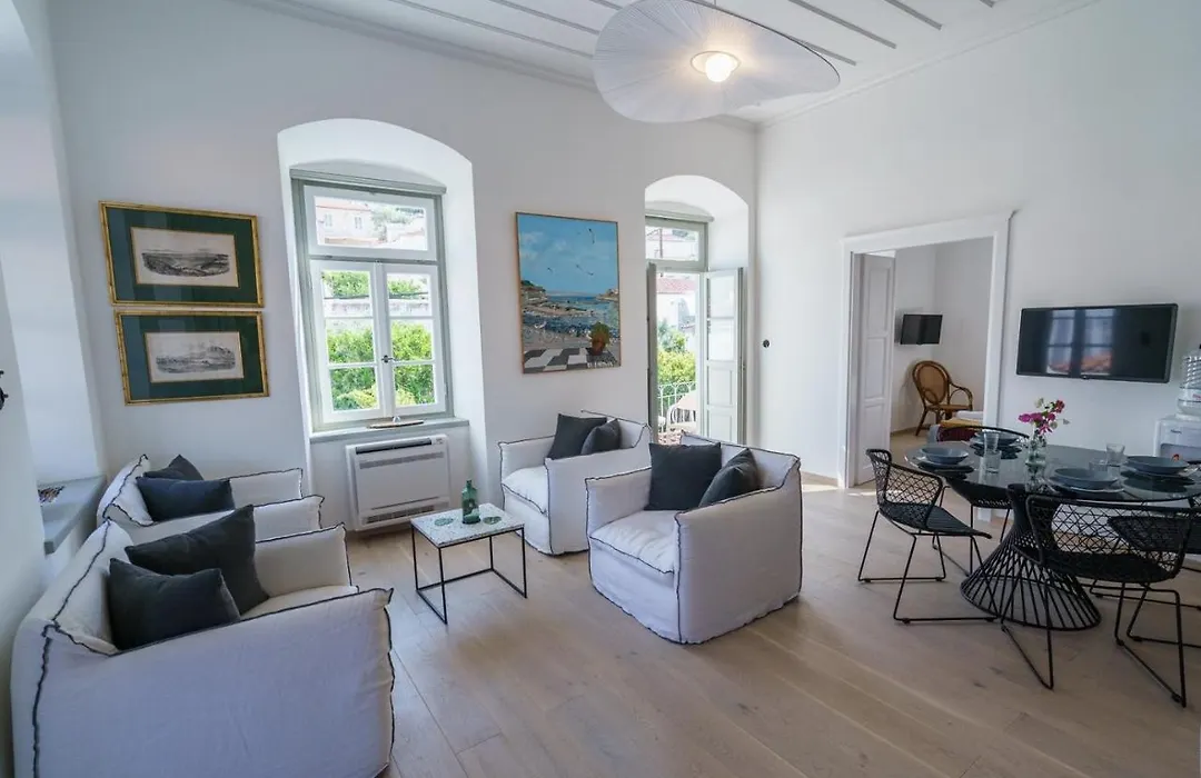 Livin Hydra Legacy Suite-1