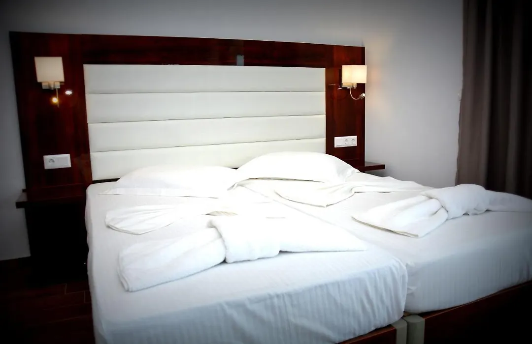 The Silk Hotel-1