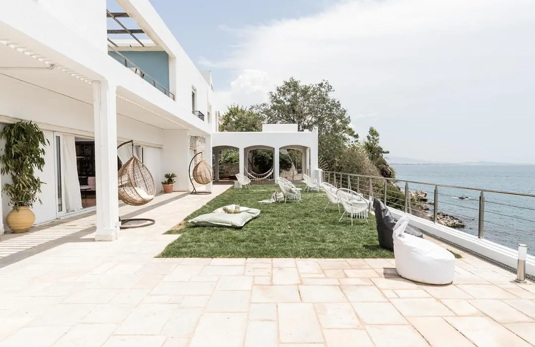 Bedwave Seaside Mansion-1