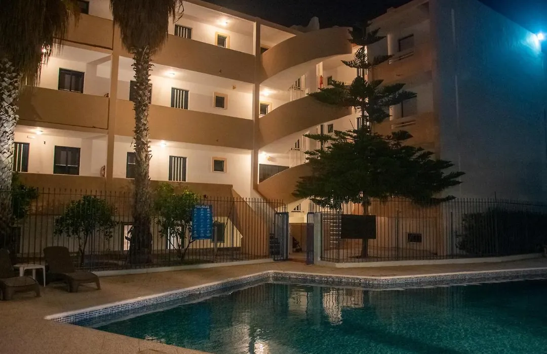 Harriets Apartments-1