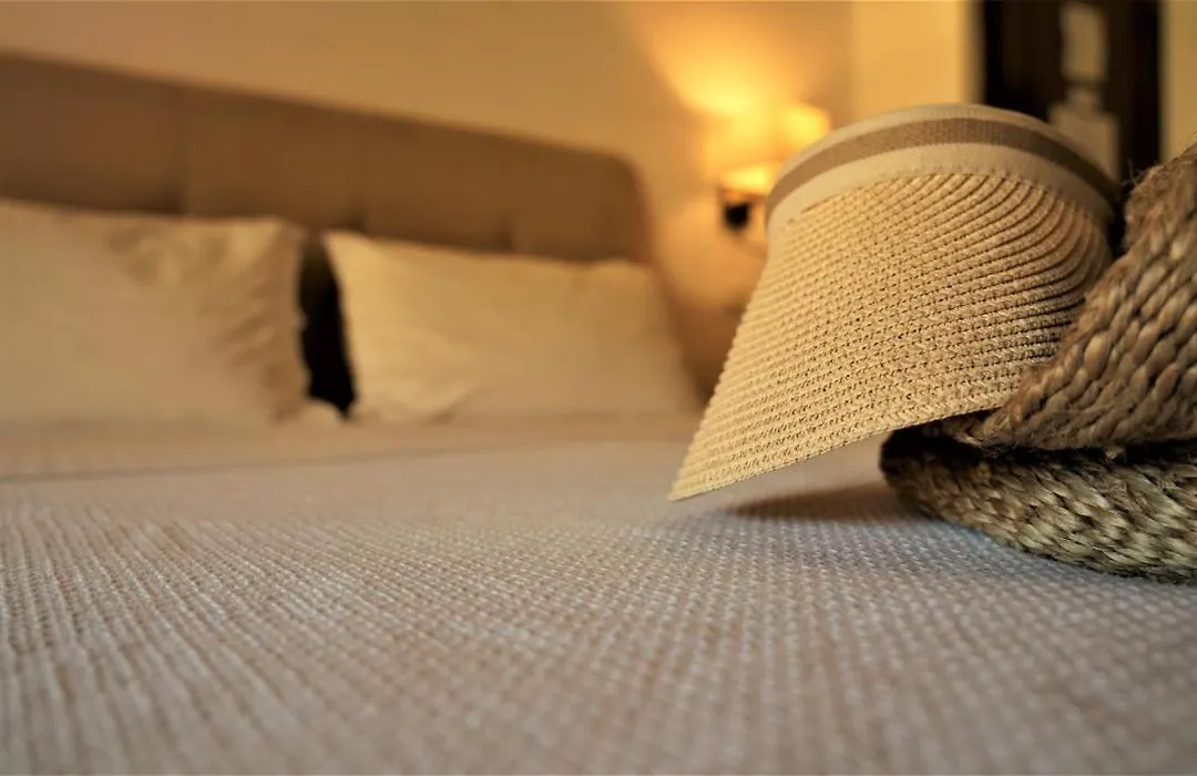 Hotel Tourist-1