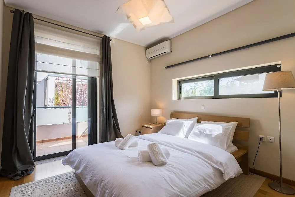 Villa 3Bdrm Hiend-1