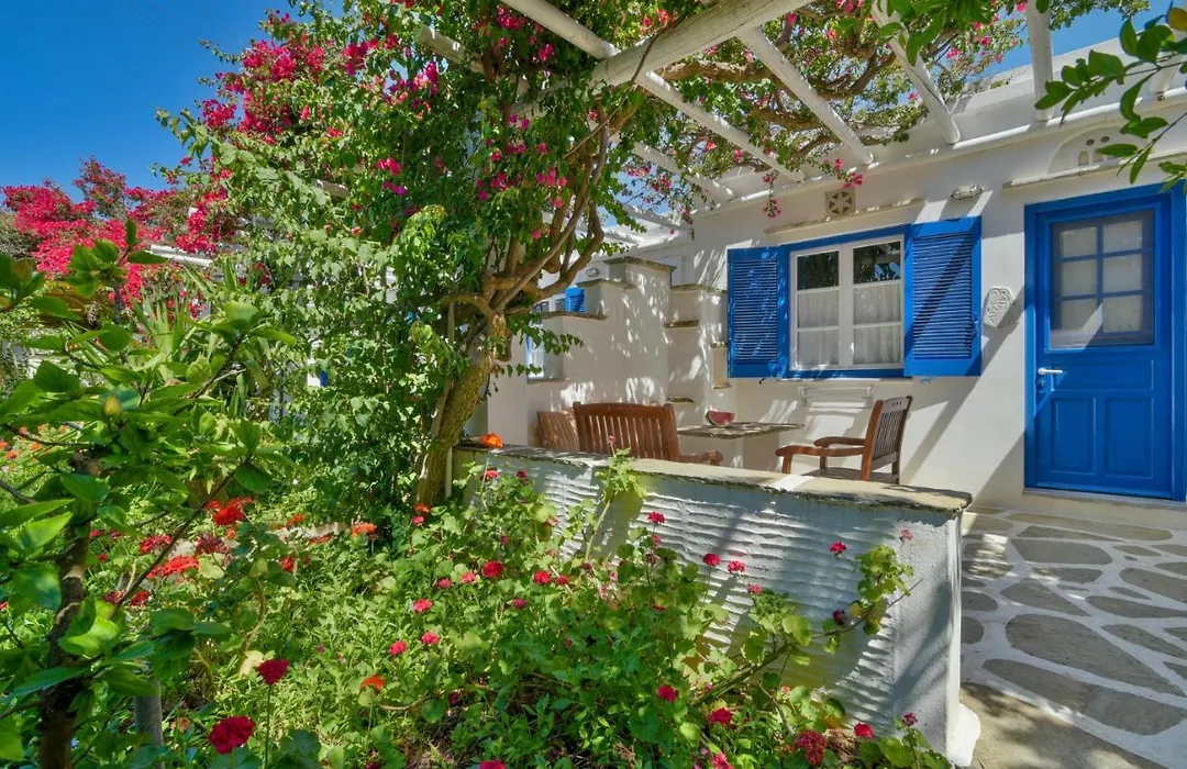 Golden Beach Studios & Suites-1