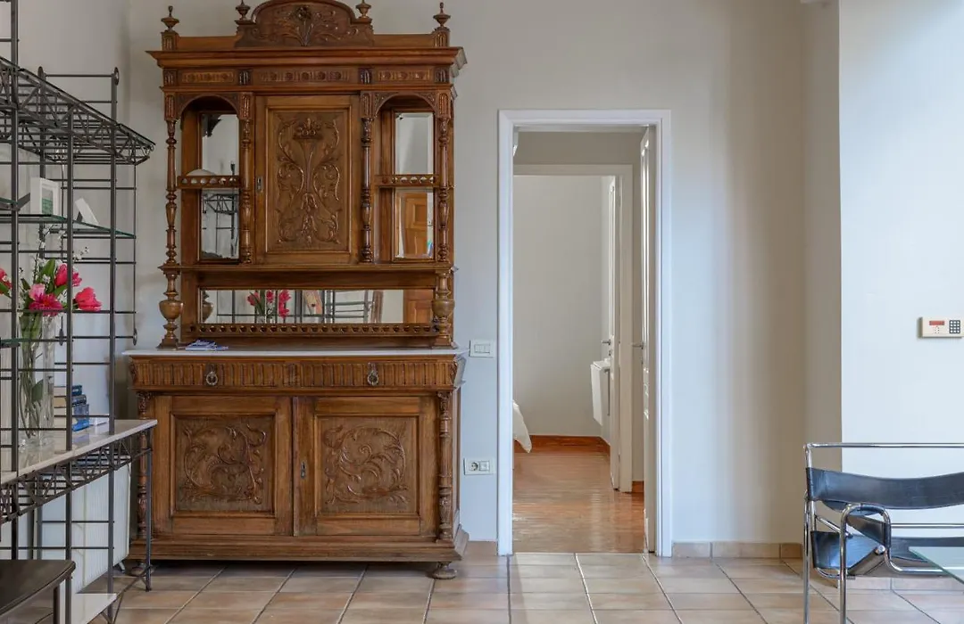 A Beautiful 2 Bdr House In The Heart Of Plaka-1