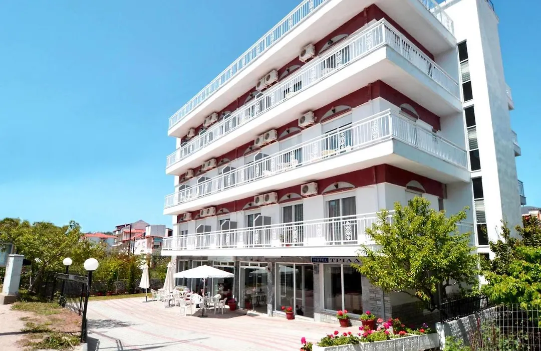 Hotel Triada-1