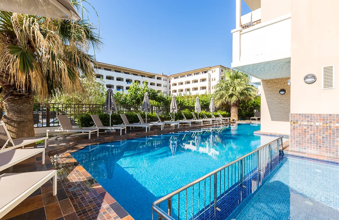 Theartemis Palace-1