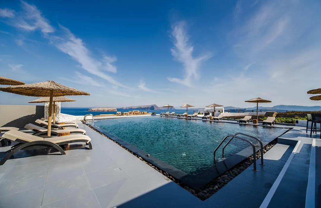 Serenita Luxury Suites-1