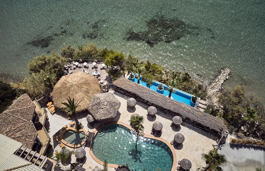 Gloria Maris Hotel Suites And Villas-1