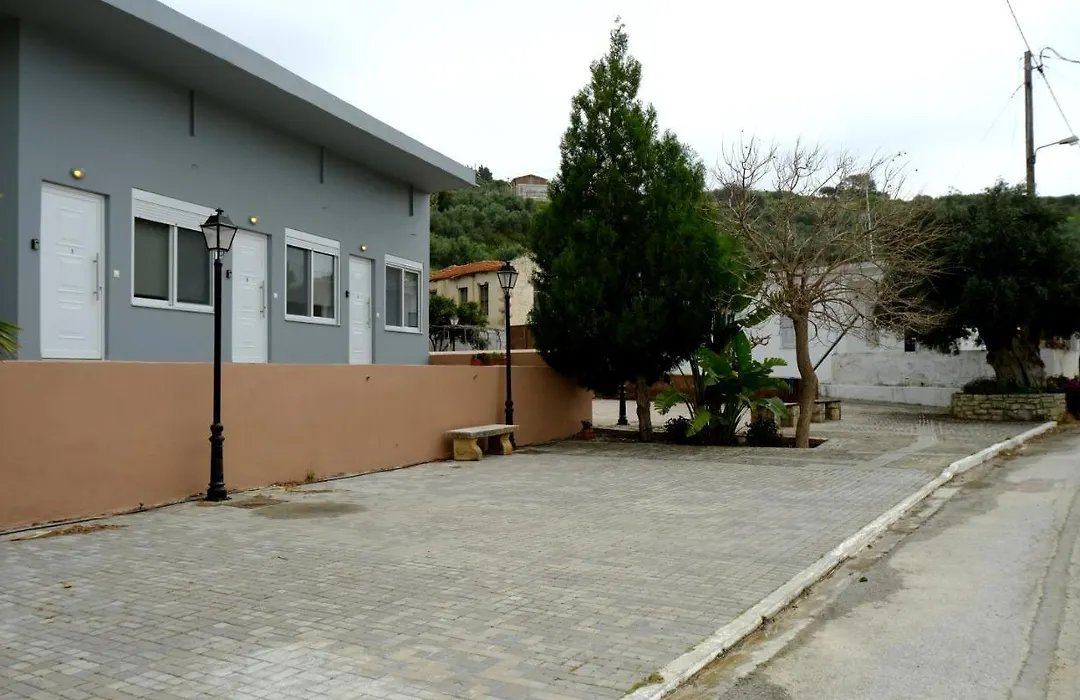 Erinaki Apartments-1