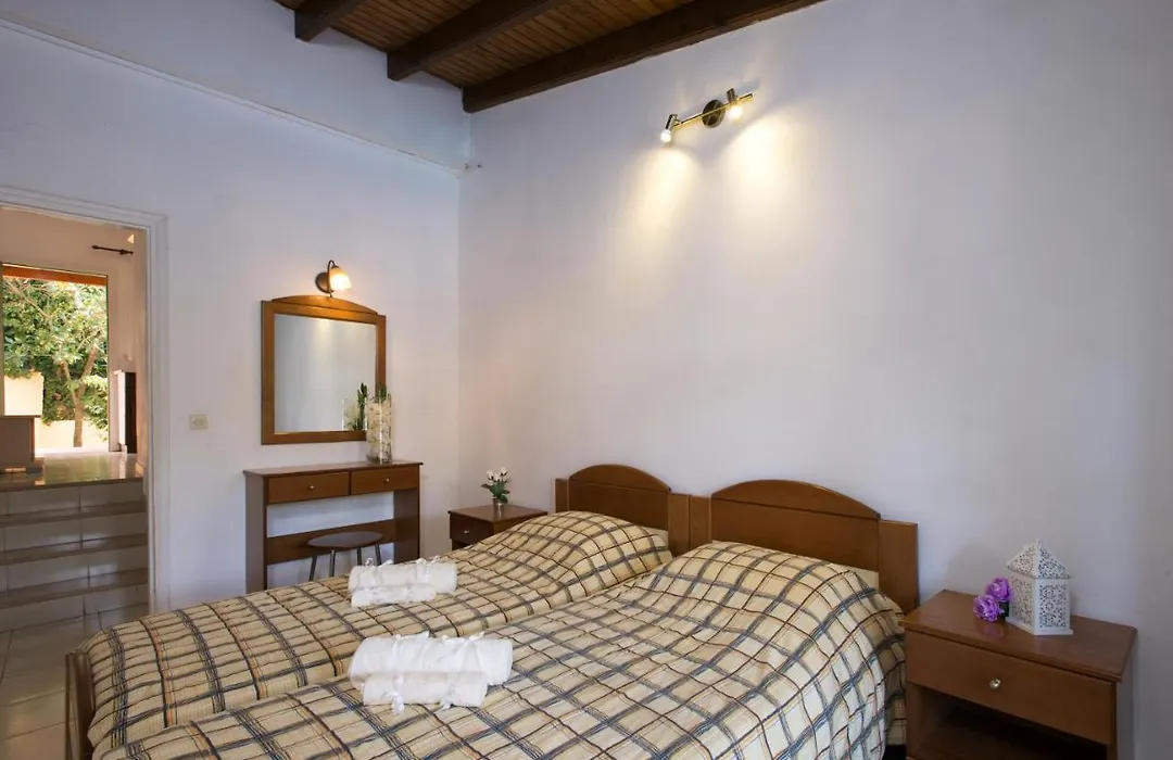 Philippos Hotel-1