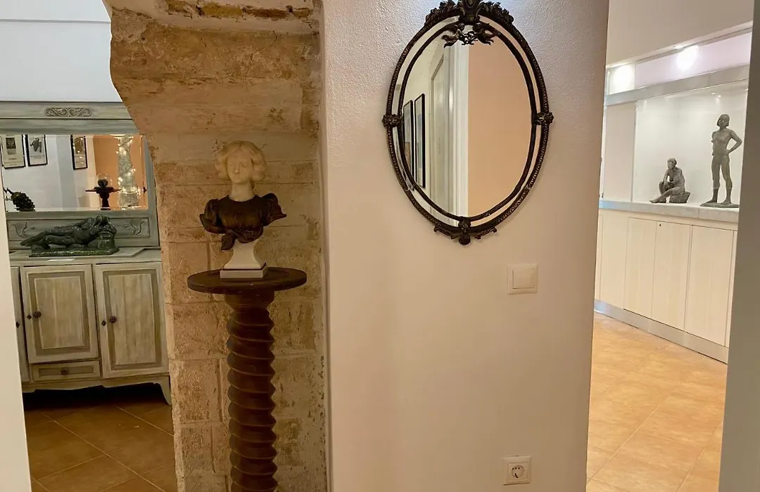 Ritsa Art Residence-1
