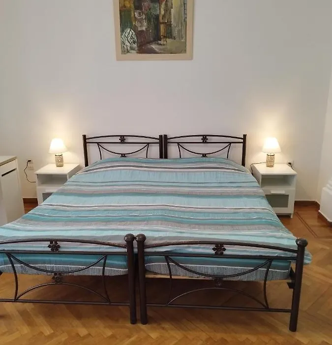 Комната Pilika 4Room With Shared Bath-1