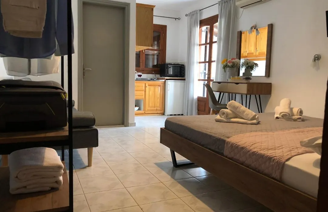 Armonia Guest House Skiathos-1