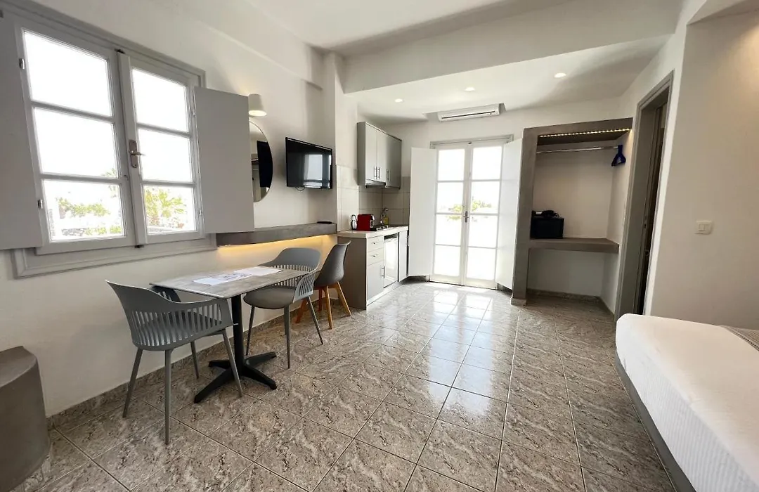 White Lily Suites & Lofts - Adults Only 16 Plus-1
